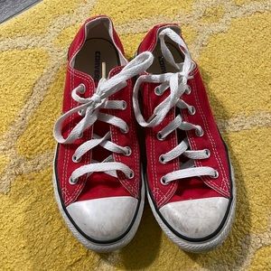 Kids converse
